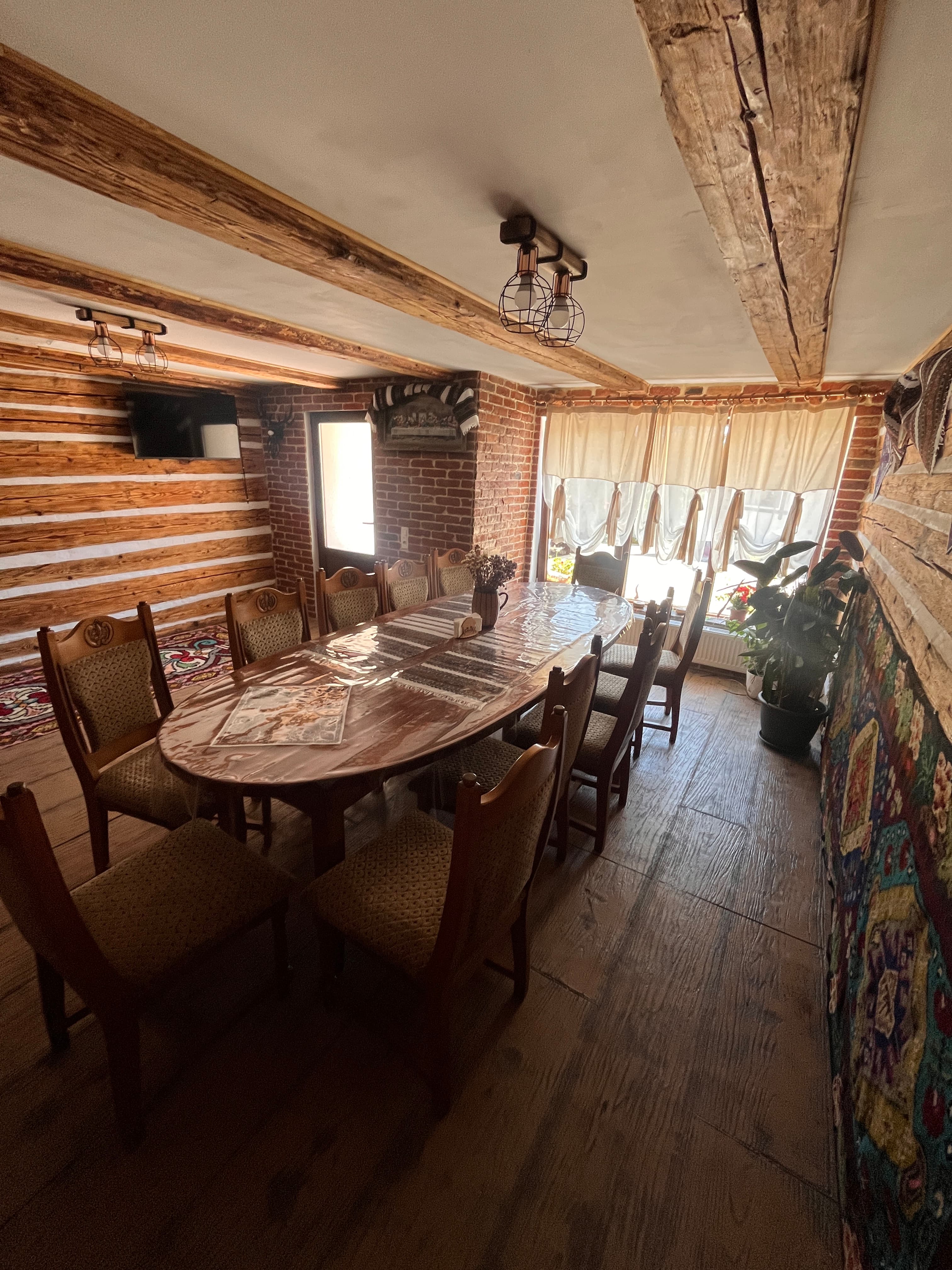 Casa de pe Deal Sadova - Imagine 6